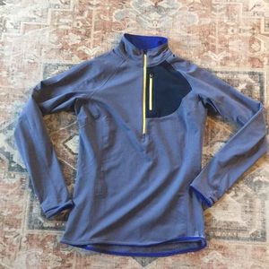 Patagonia half zip. Great condition size xs